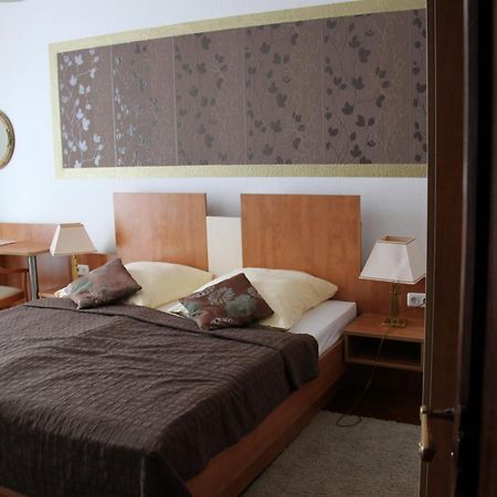Hotel Vier Löwen Traben-Trarbach Exteriör bild